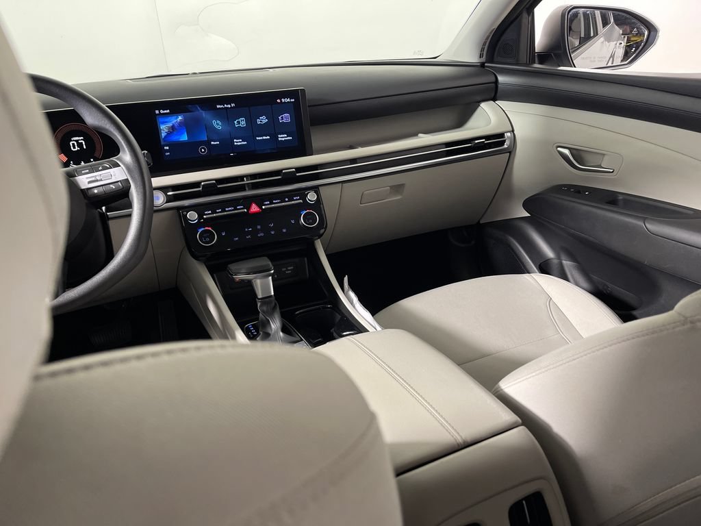 Certified 2025 Hyundai Tucson SEL AWD/4WD image 17