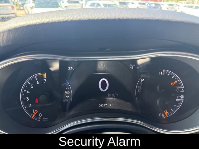 Used 2017 Jeep Grand Cherokee Altitude image 24