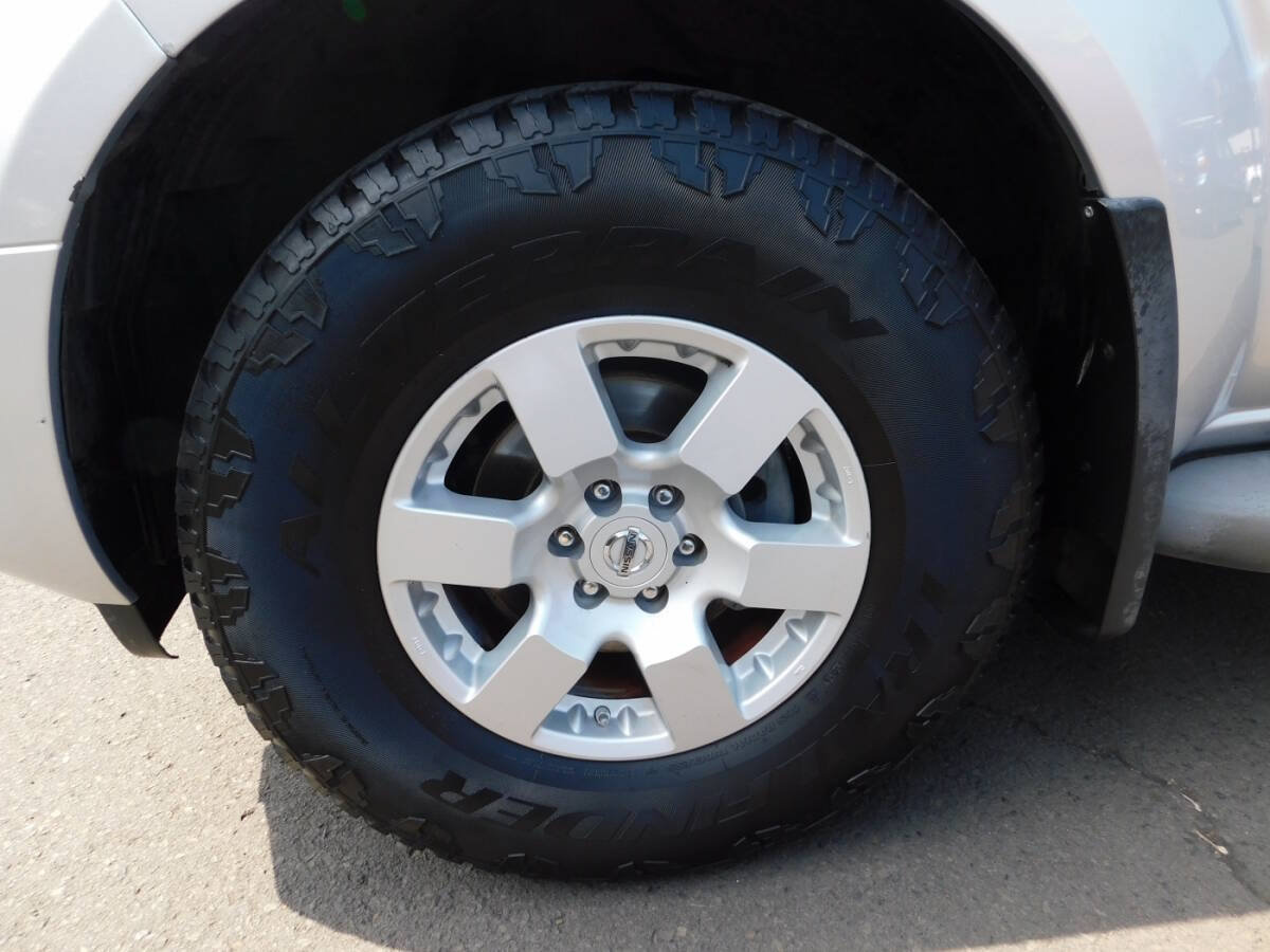 Used 2005 Nissan Pathfinder SE Off-Road w/ (P01) SE Off-Road Premium Pkg AWD/4WD image 26