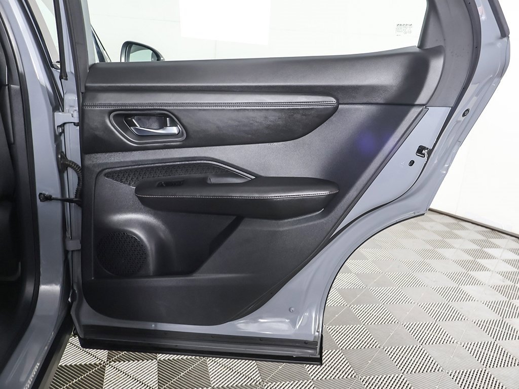 Used 2023 Nissan Ariya FWD image 24