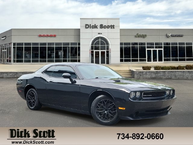 Used 2010 Dodge Challenger SE