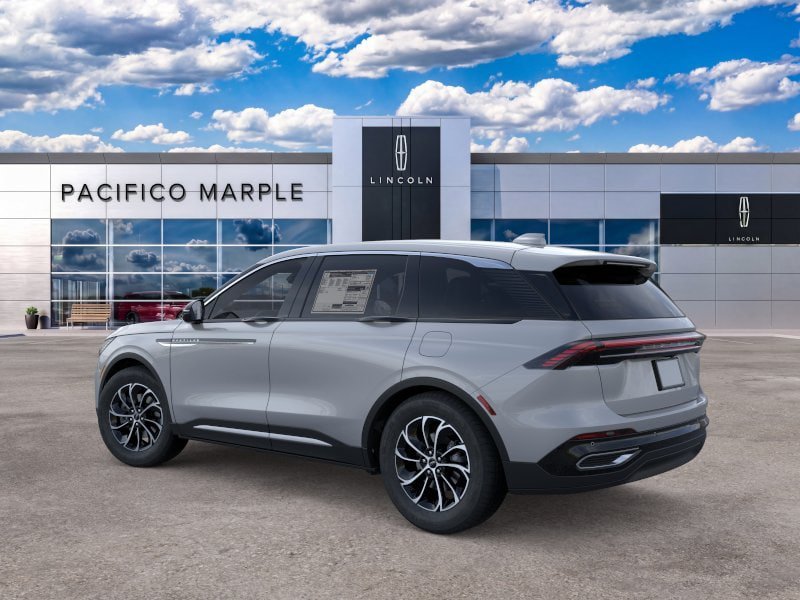 New 2026 Lincoln Nautilus Premier AWD/4WD image 4