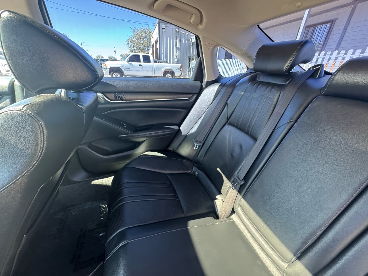 Used 2022 Honda Accord EX-L image 17