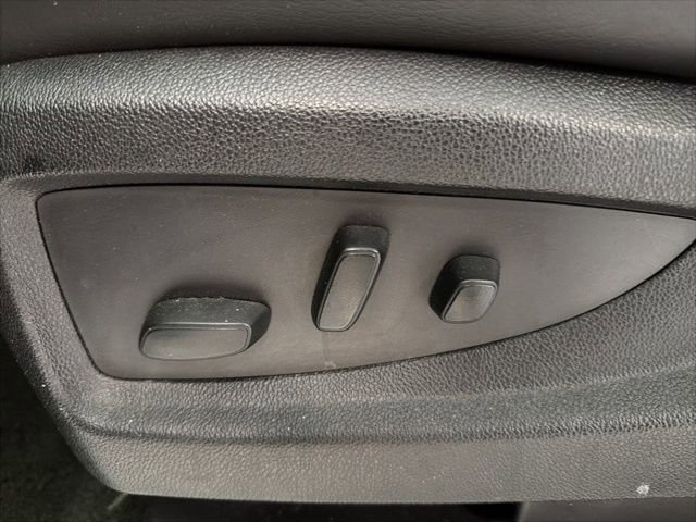 Used 2017 GMC Yukon Denali w/ Open Road Package image 16