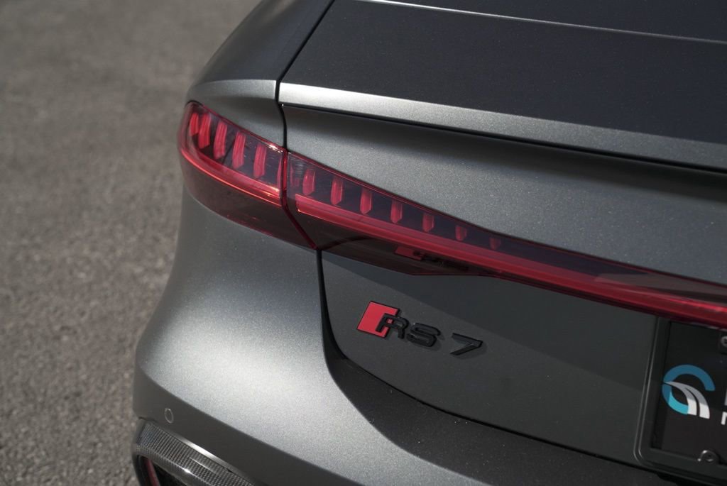 Used 2021 Audi RS 7 Sportback w/ Carbon Optic Package image 14