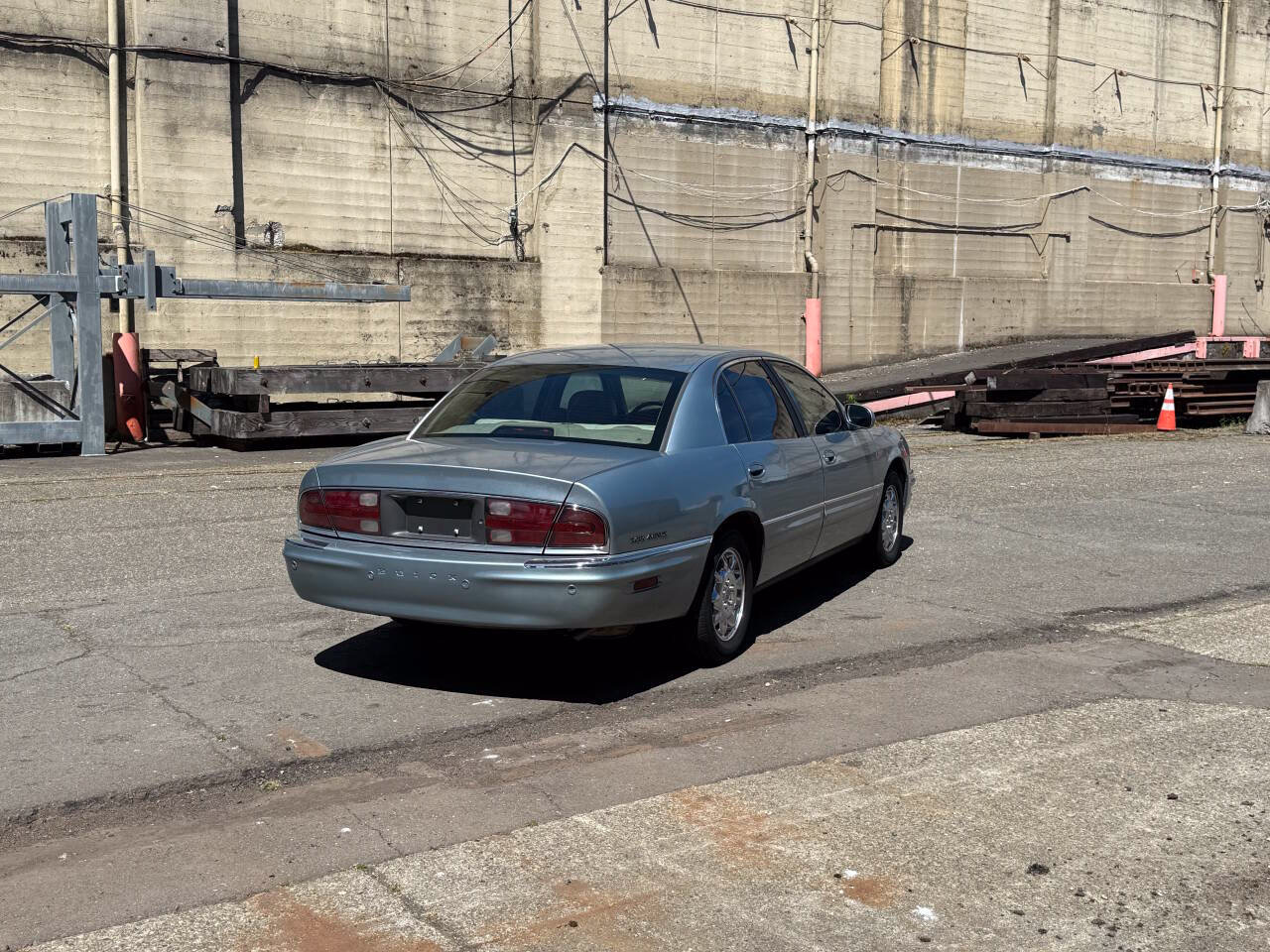 Used 2004 Buick Park Avenue w/ Prestige Feature Package FWD image 10