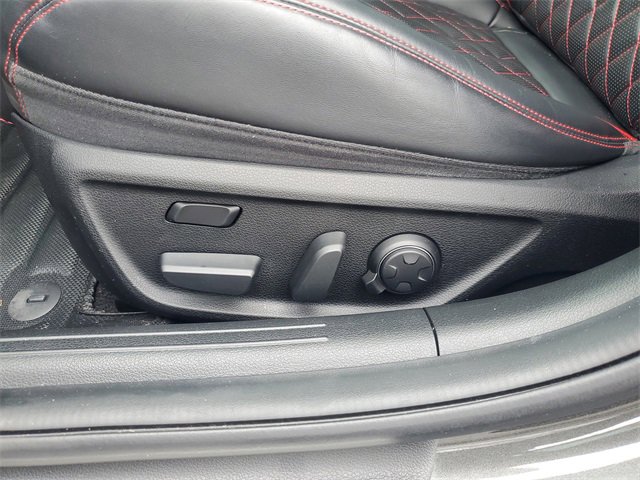 Used 2023 Genesis G70 3.3T w/ Sport Prestige Package image 15