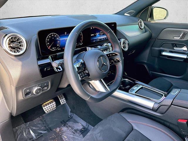 Used 2025 Mercedes-Benz GLA 250 image 14