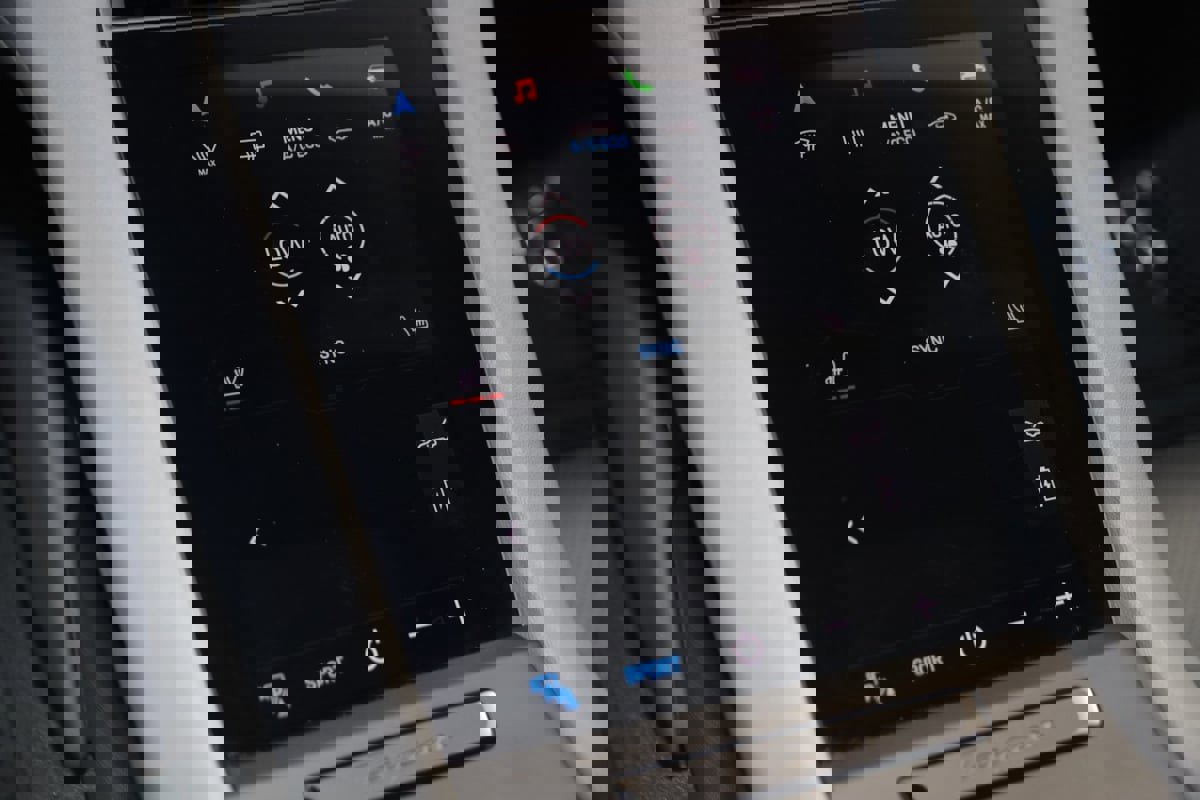 Used 2020 Porsche Taycan 4S image 37