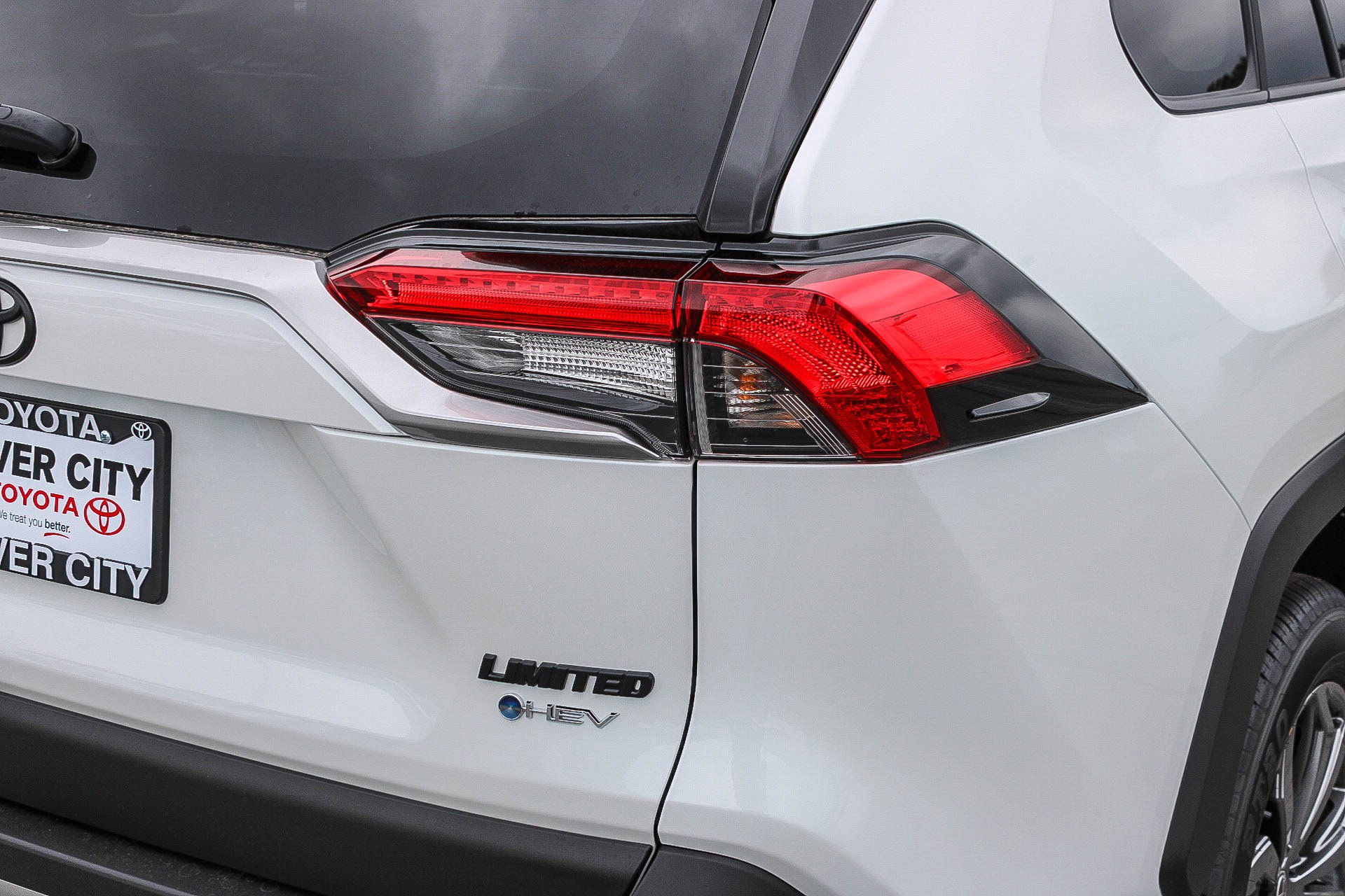 New 2025 Toyota RAV4 Limited image 10