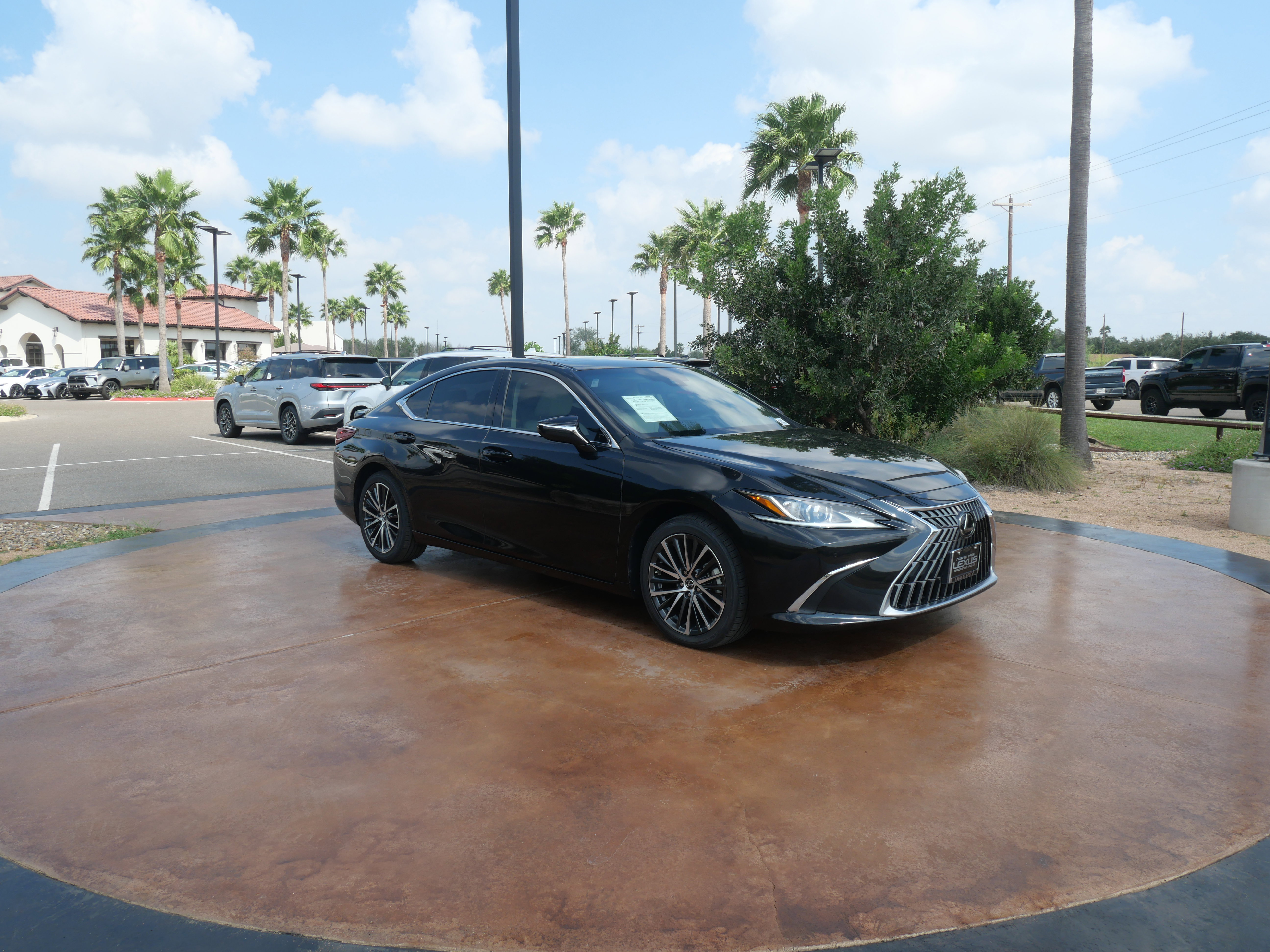 Certified 2024 Lexus ES 300h w/ Premium Package