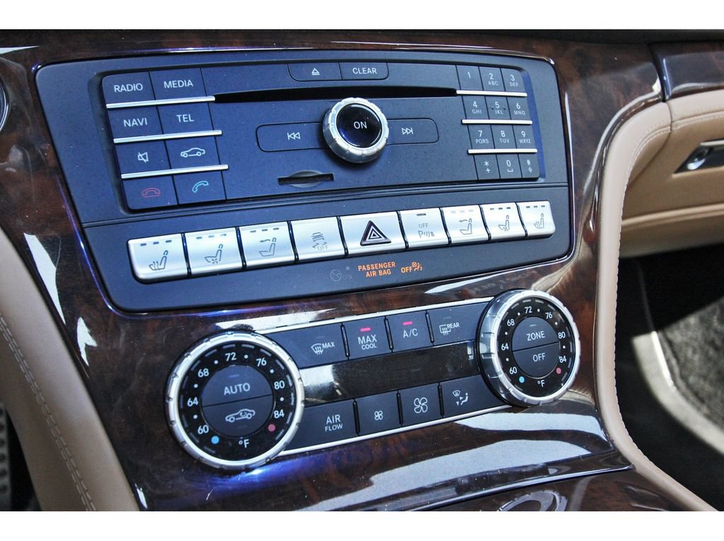 Used 2017 Mercedes-Benz SL 550 image 30