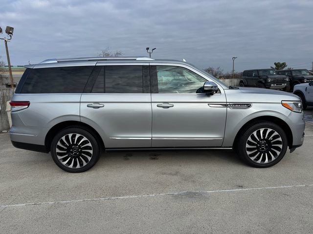 Used 2022 Lincoln Navigator Black Label image 7