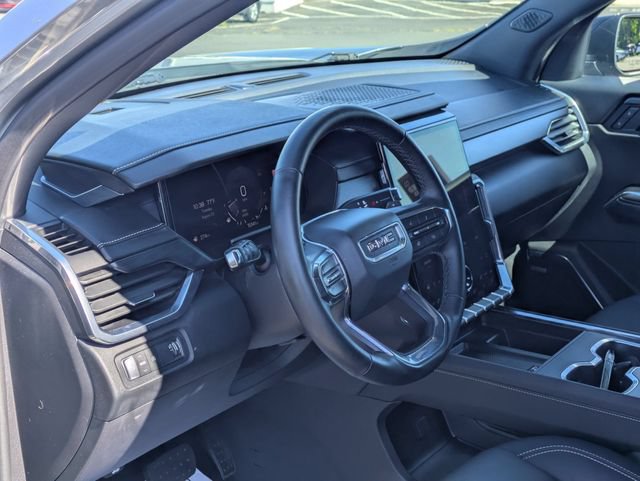 Used 2025 GMC Acadia Elevation w/ Elevation Premium Package FWD image 14
