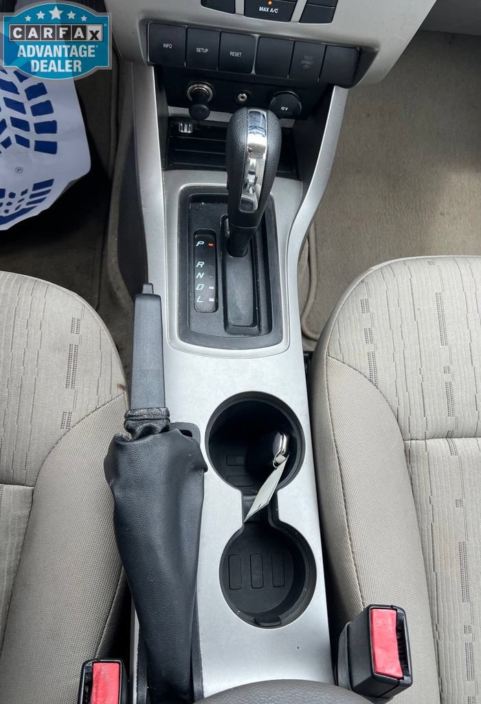 Used 2009 Ford Focus SE FWD image 12