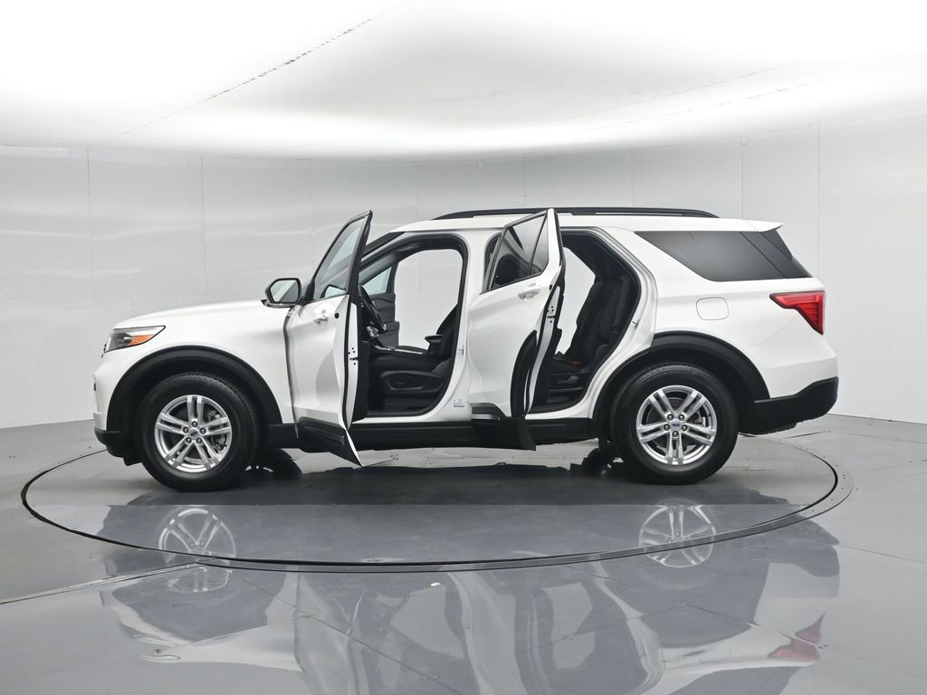 Used 2023 Ford Explorer XLT RWD image 38
