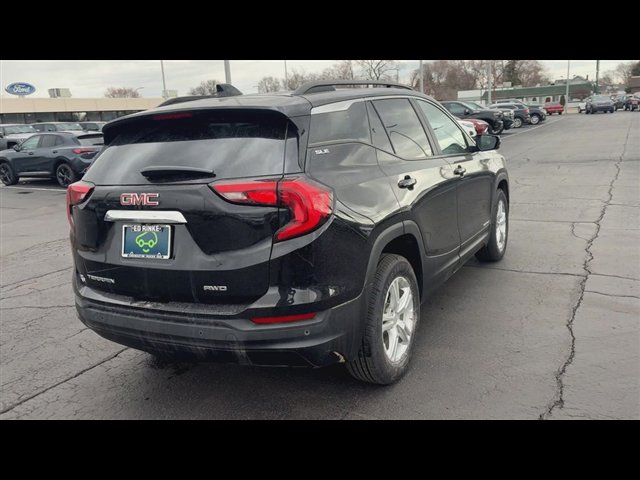 Certified 2021 GMC Terrain SLE w/ Driver Convenience Package image 8