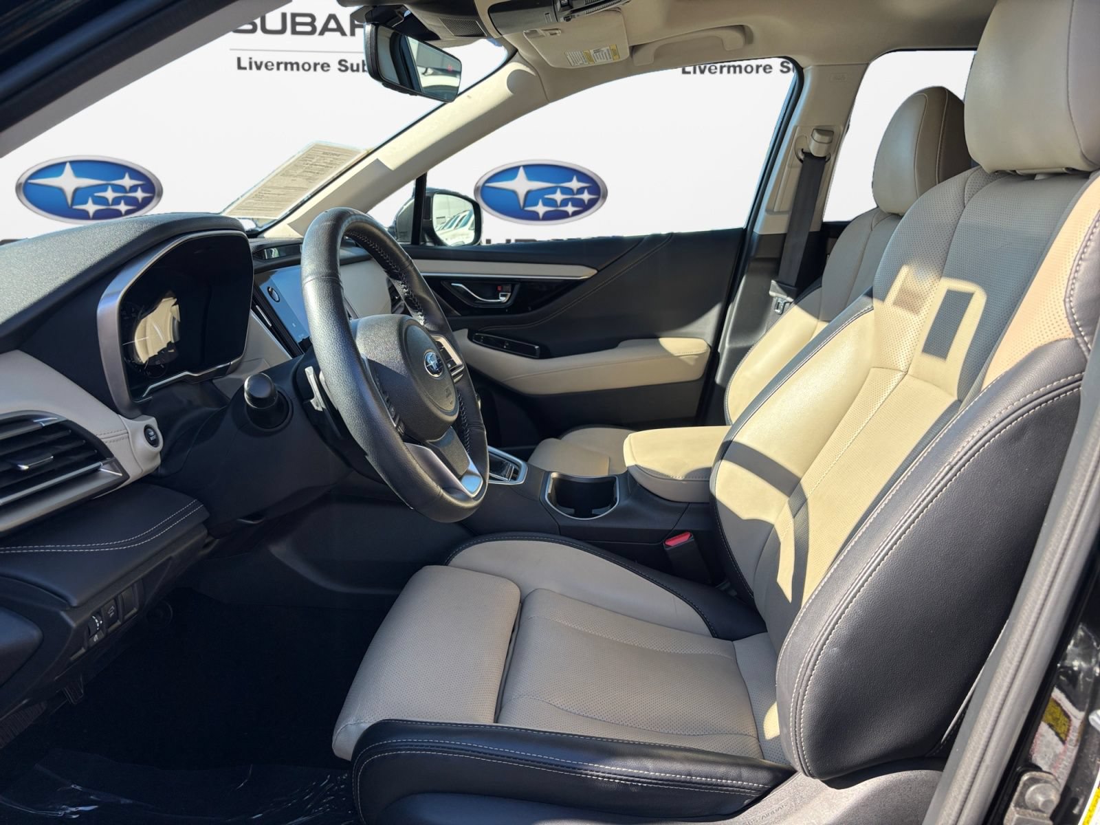 Certified 2023 Subaru Outback Limited AWD/4WD image 11
