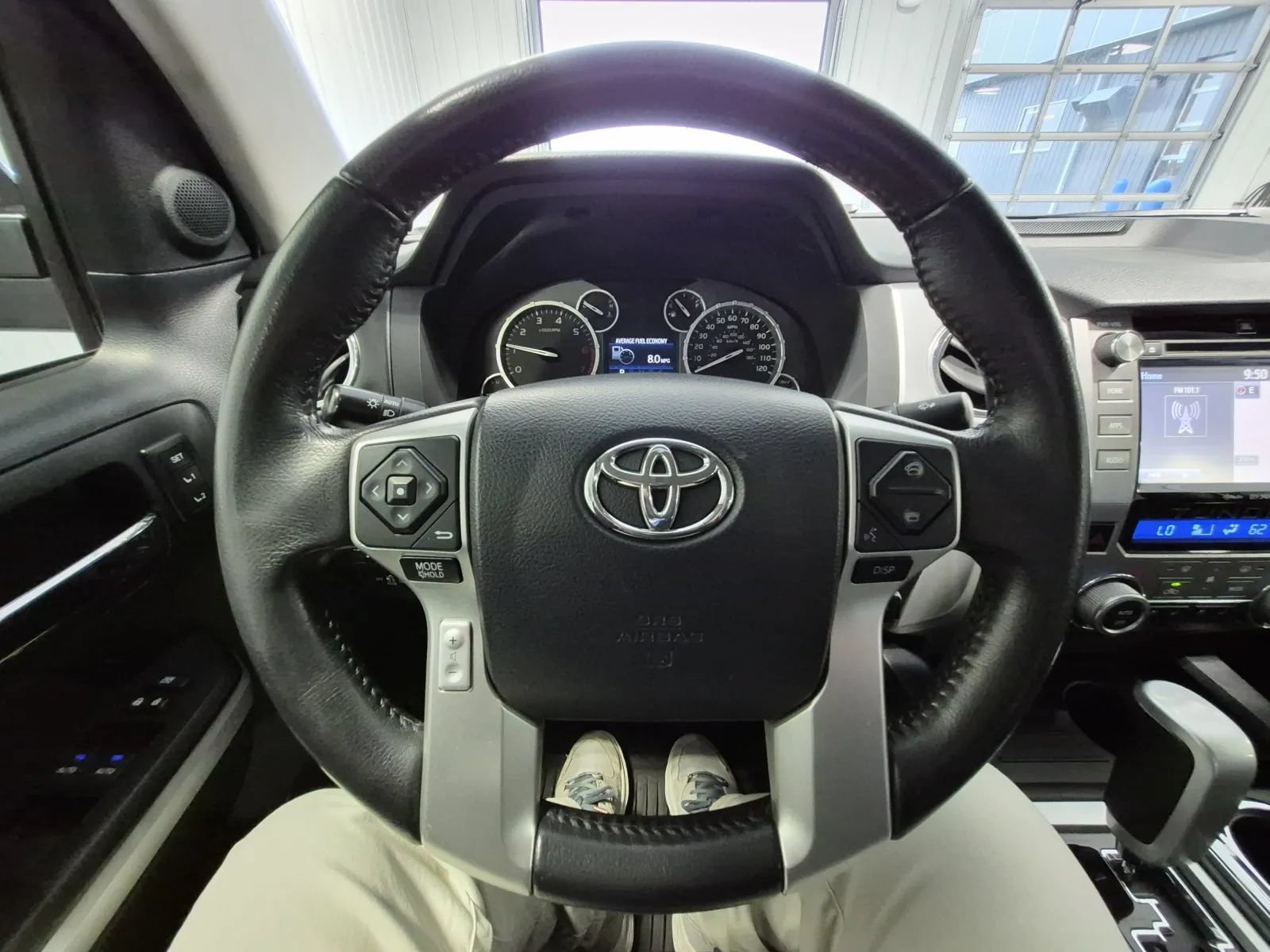 Used 2014 Toyota Tundra Platinum RWD image 28
