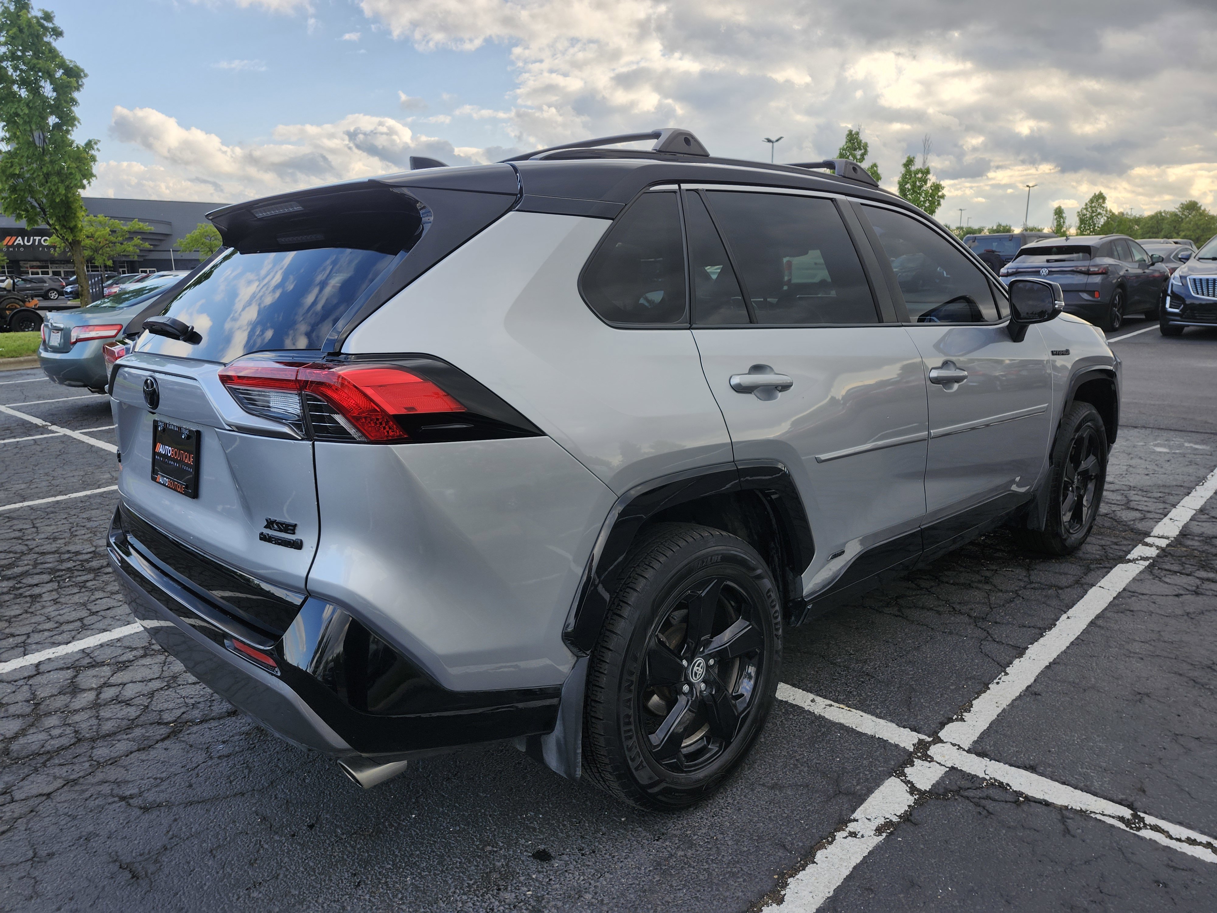 Used 2020 Toyota RAV4 XSE w/ XSE Grade Weather Package AWD/4WD image 21