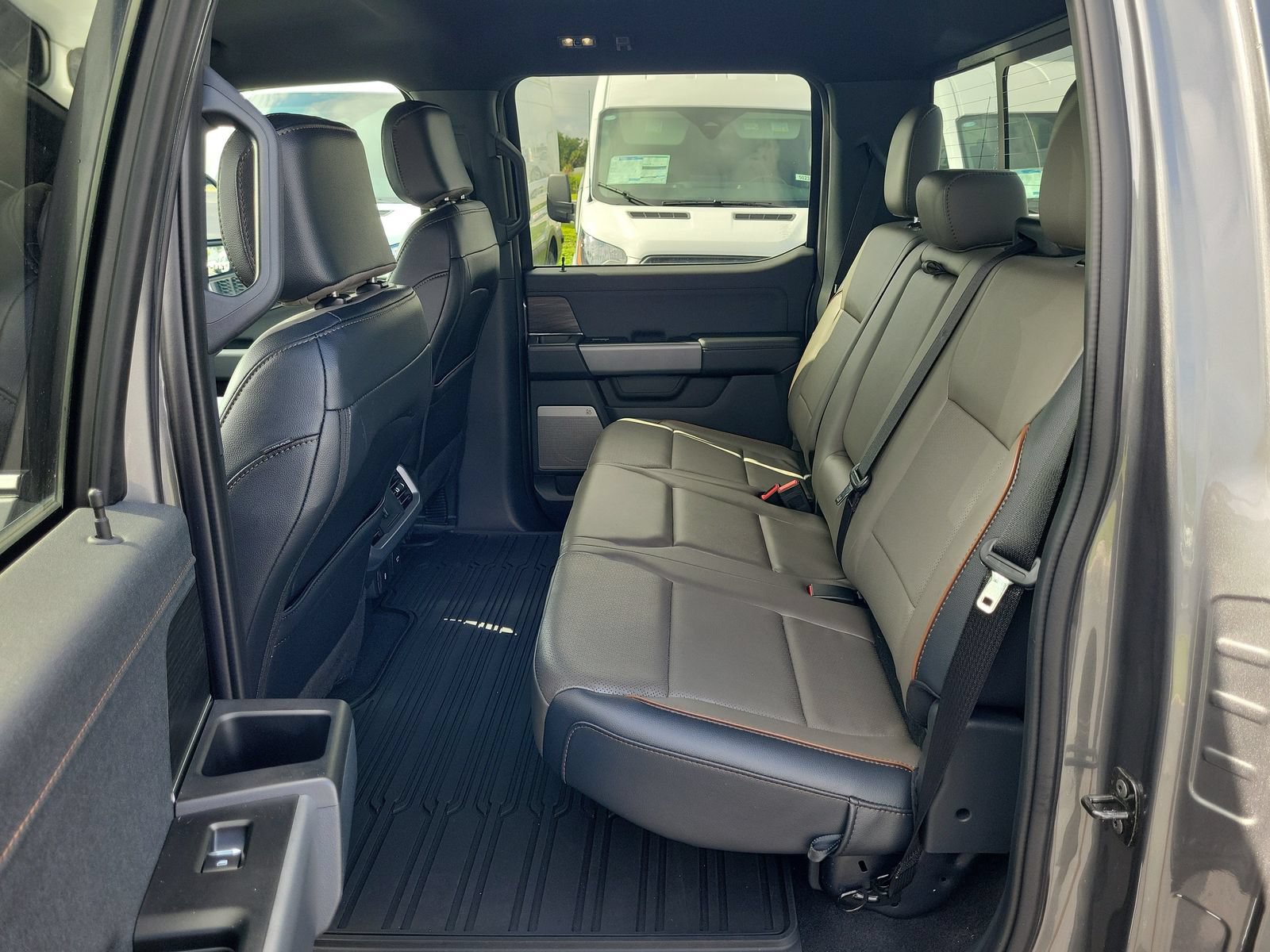Used 2025 Ford F150 Lariat w/ Equipment Group 501A Mid AWD/4WD image 10
