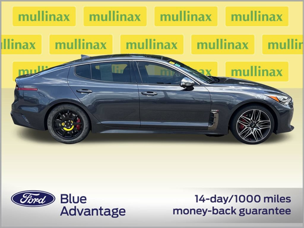 Used 2022 Kia Stinger GT2 w/ Red Interior Color Package RWD image 2