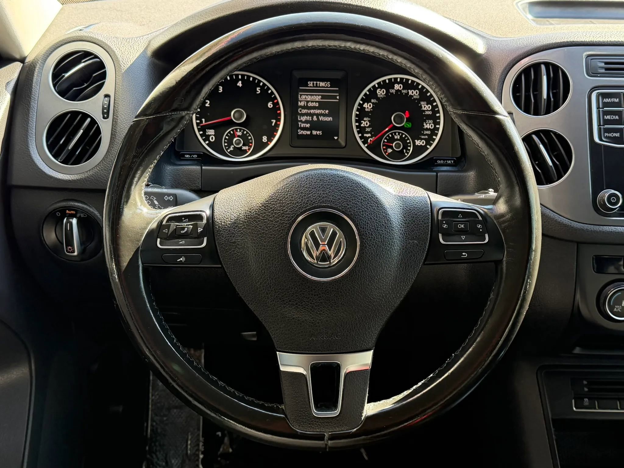 Used 2016 Volkswagen Tiguan S FWD image 19
