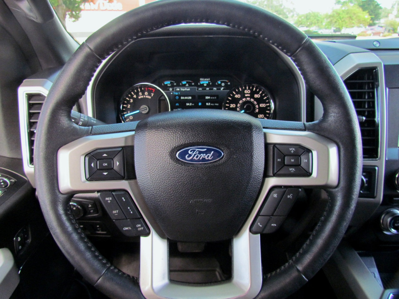 Used 2018 Ford F150 Lariat w/ Equipment Group 502A Luxury image 32