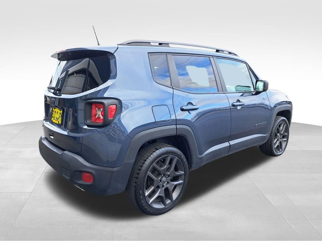 Used 2021 Jeep Renegade Latitude AWD/4WD image 6