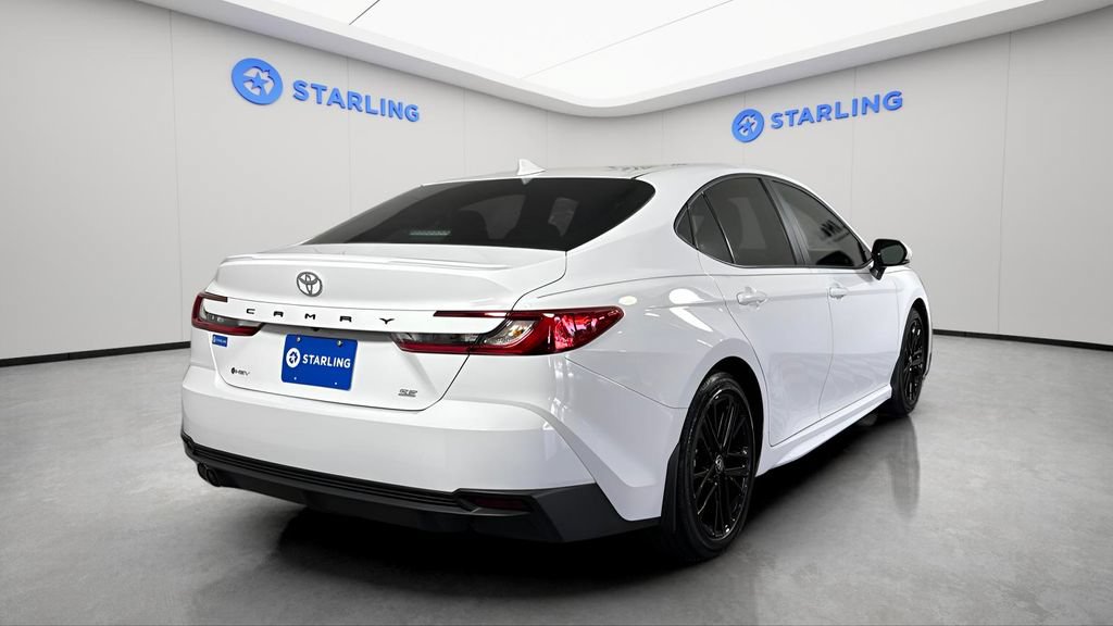 Used 2025 Toyota Camry SE w/ Convenience Package FWD image 9
