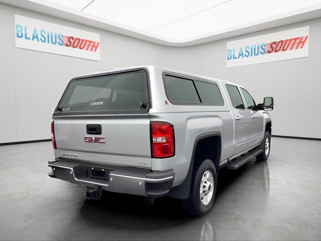 Used 2018 GMC Sierra 2500 SLE w/ SLE Preferred Package image 3