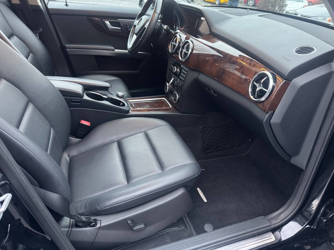 Used 2014 Mercedes-Benz GLK 350 4MATIC image 16