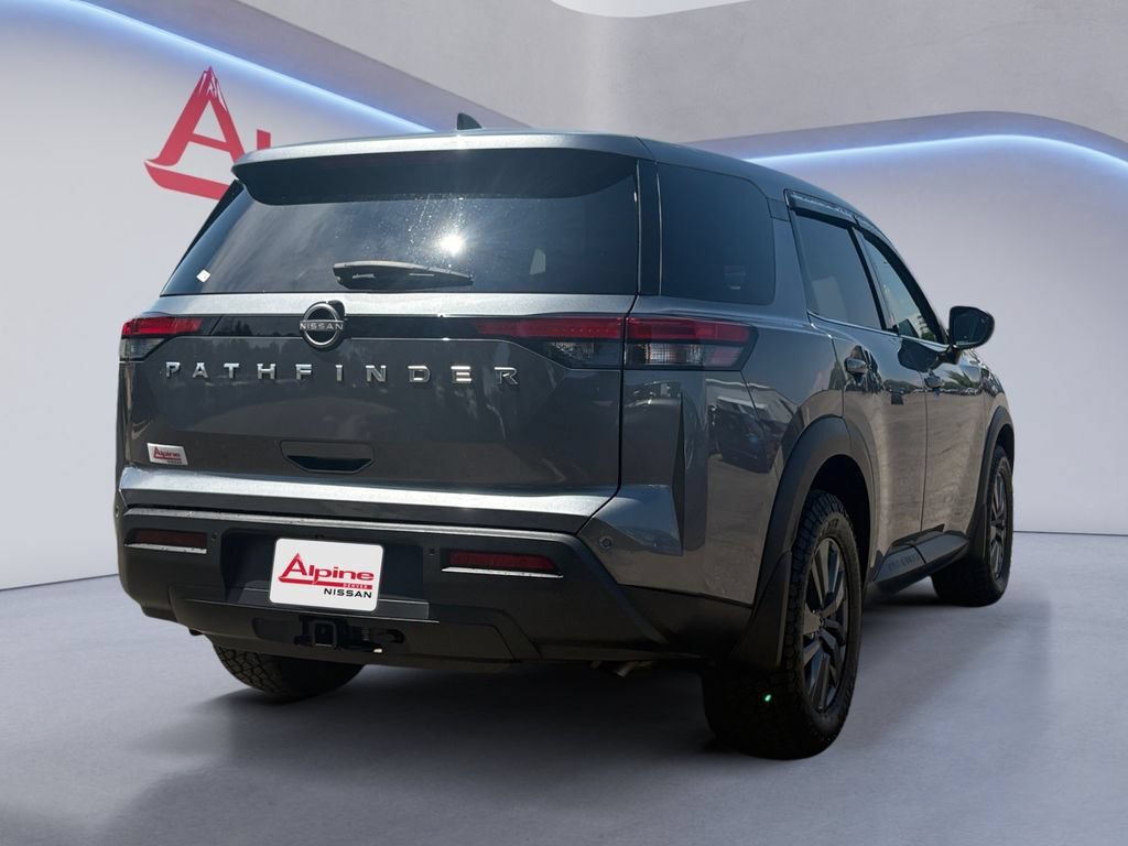 Used 2025 Nissan Pathfinder S FWD image 5