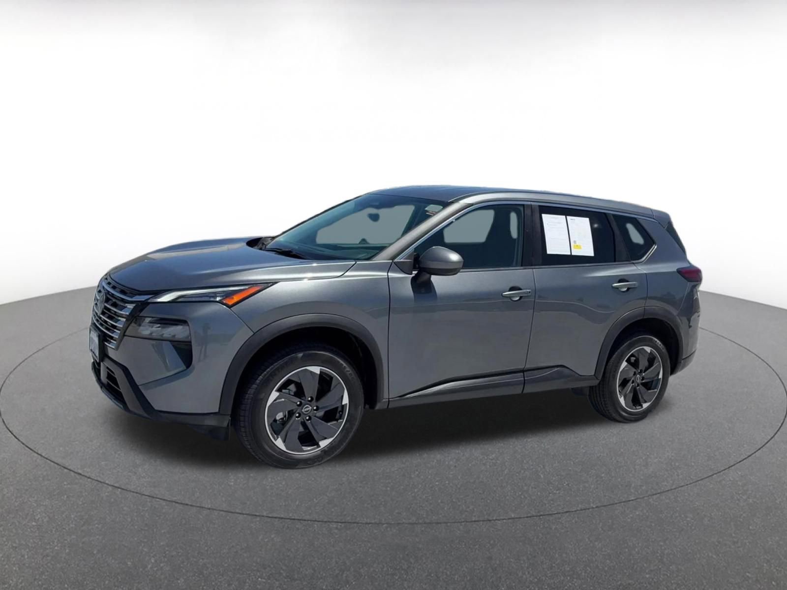 Used 2025 Nissan Rogue SV FWD image 8