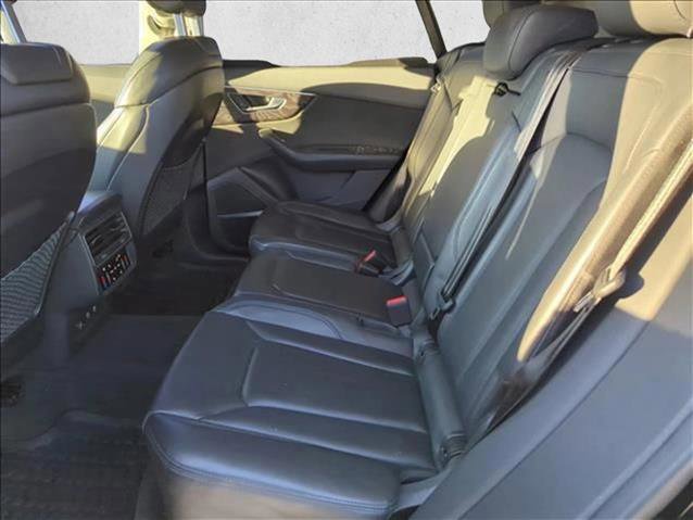 Used 2020 Audi Q8 Prestige w/ Prestige Package image 26