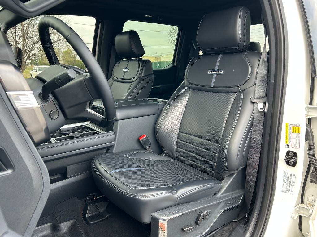 Used 2025 Ford F350 Platinum image 19
