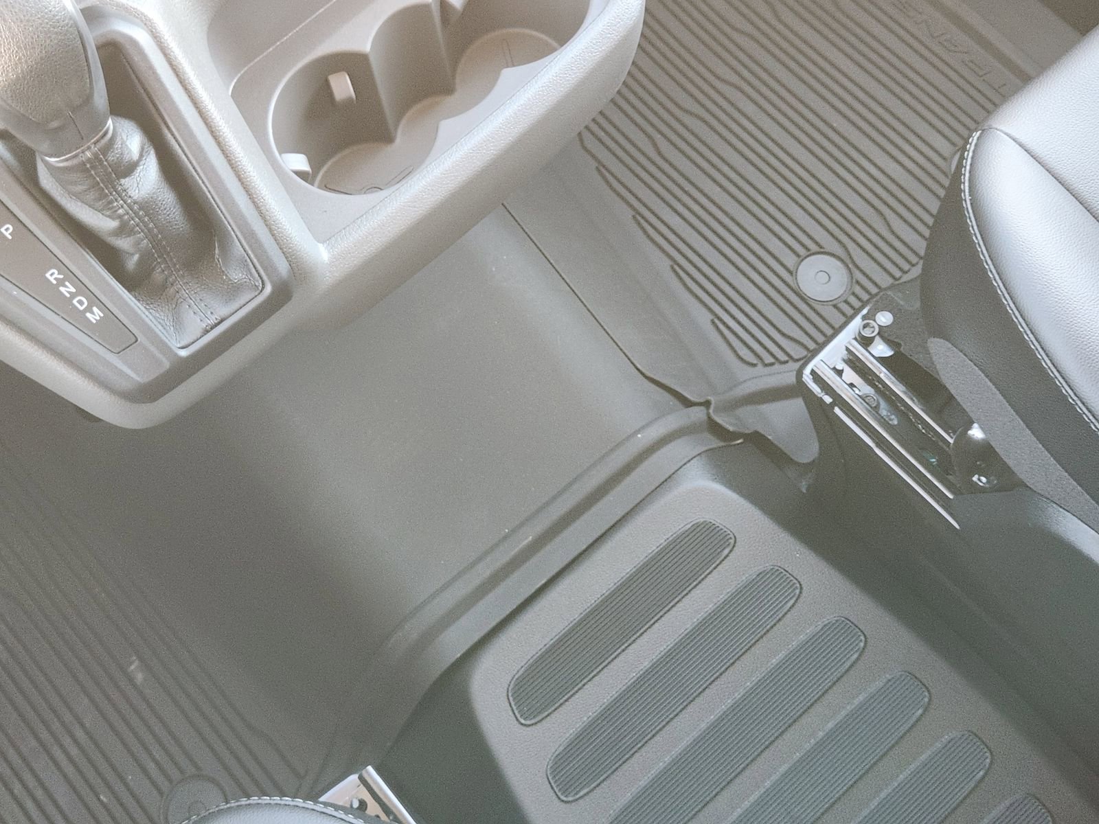 New 2026 Ford Transit 250 148 Medium Roof image 20