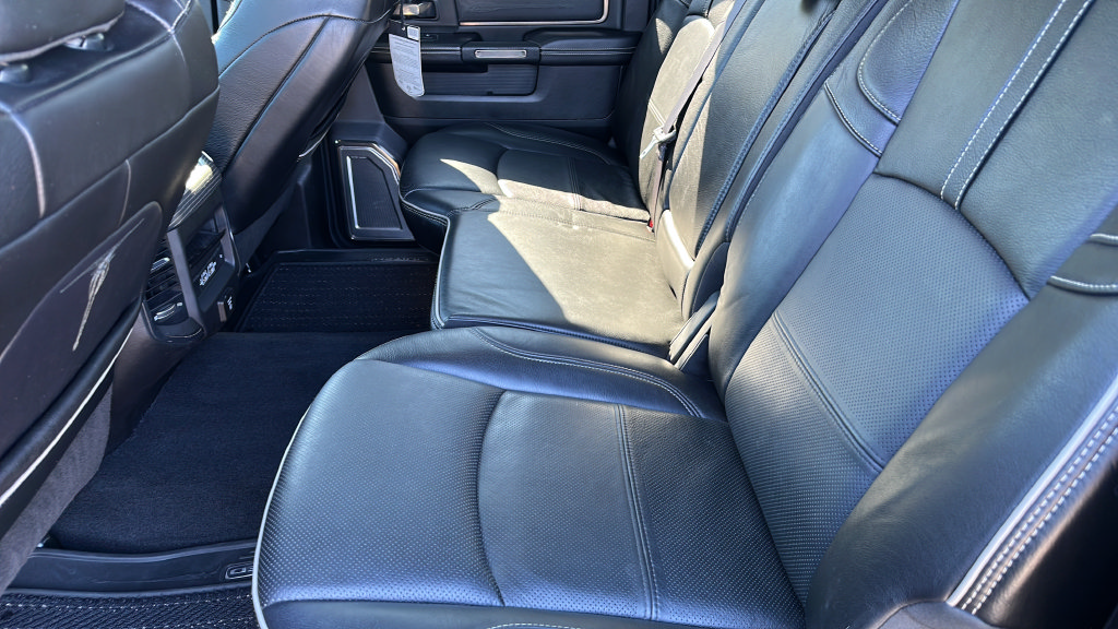 Used 2019 RAM 3500 Limited w/ Max Tow Package AWD/4WD image 27