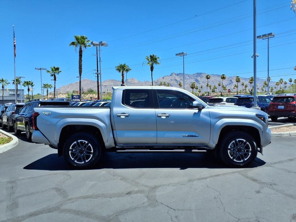 Used 2024 Toyota Tacoma TRD Sport w/ TRD Sport Upgrade Package RWD image 9