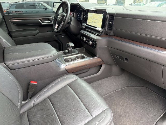 Used 2023 GMC Sierra 1500 SLT w/ SLT Premium Package AWD/4WD image 24