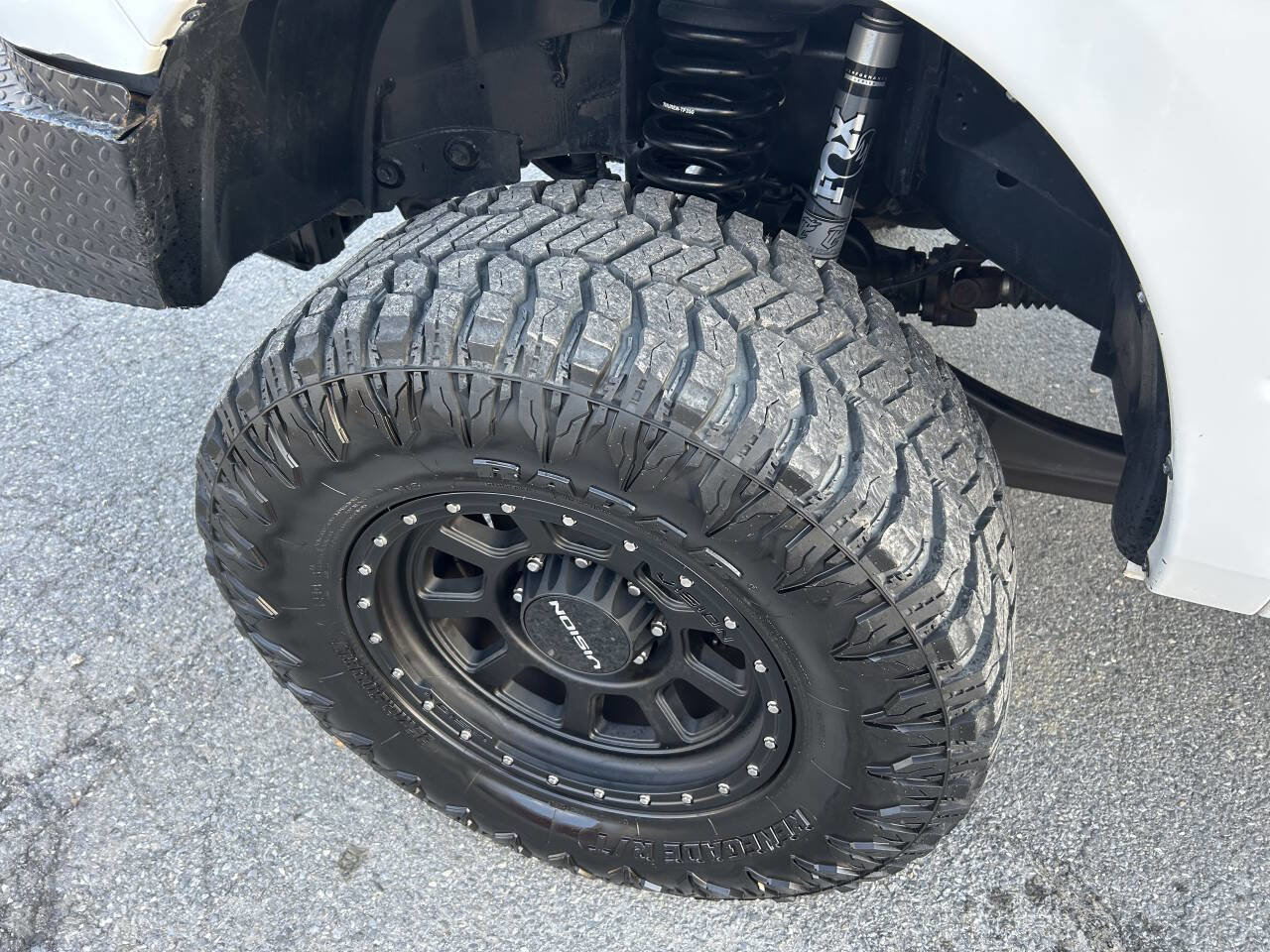 Used 2018 RAM 2500 Tradesman w/ Chrome Appearance Group image 11