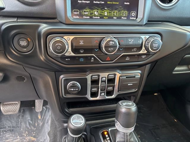 Used 2022 Jeep Wrangler Unlimited Sahara image 20