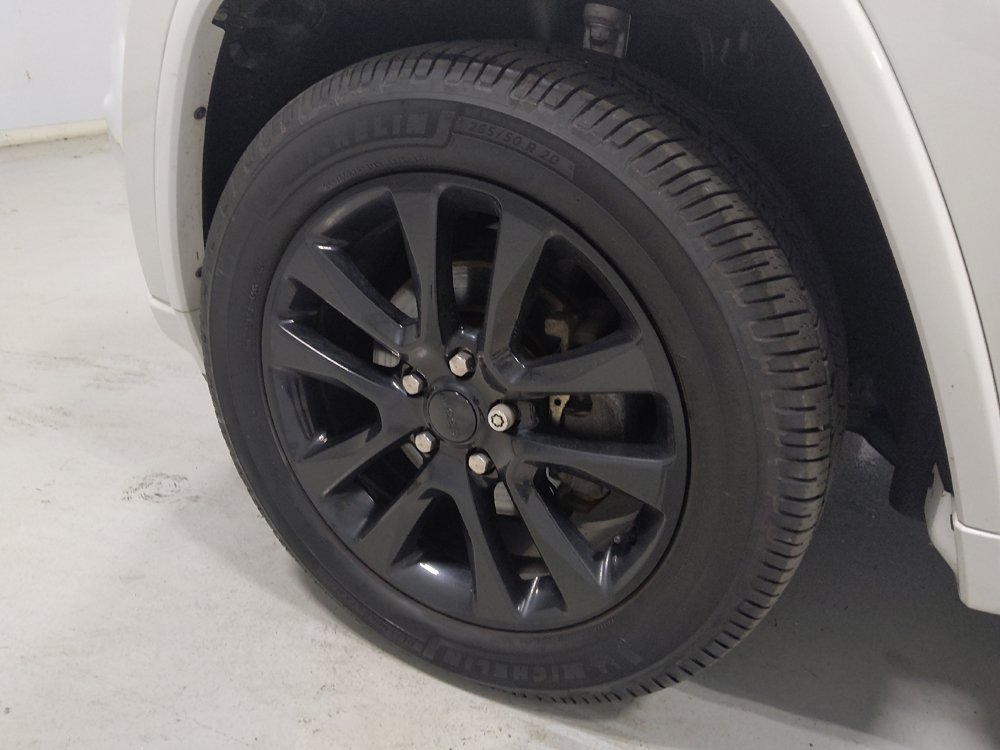 Used 2018 Jeep Grand Cherokee Altitude AWD/4WD image 31