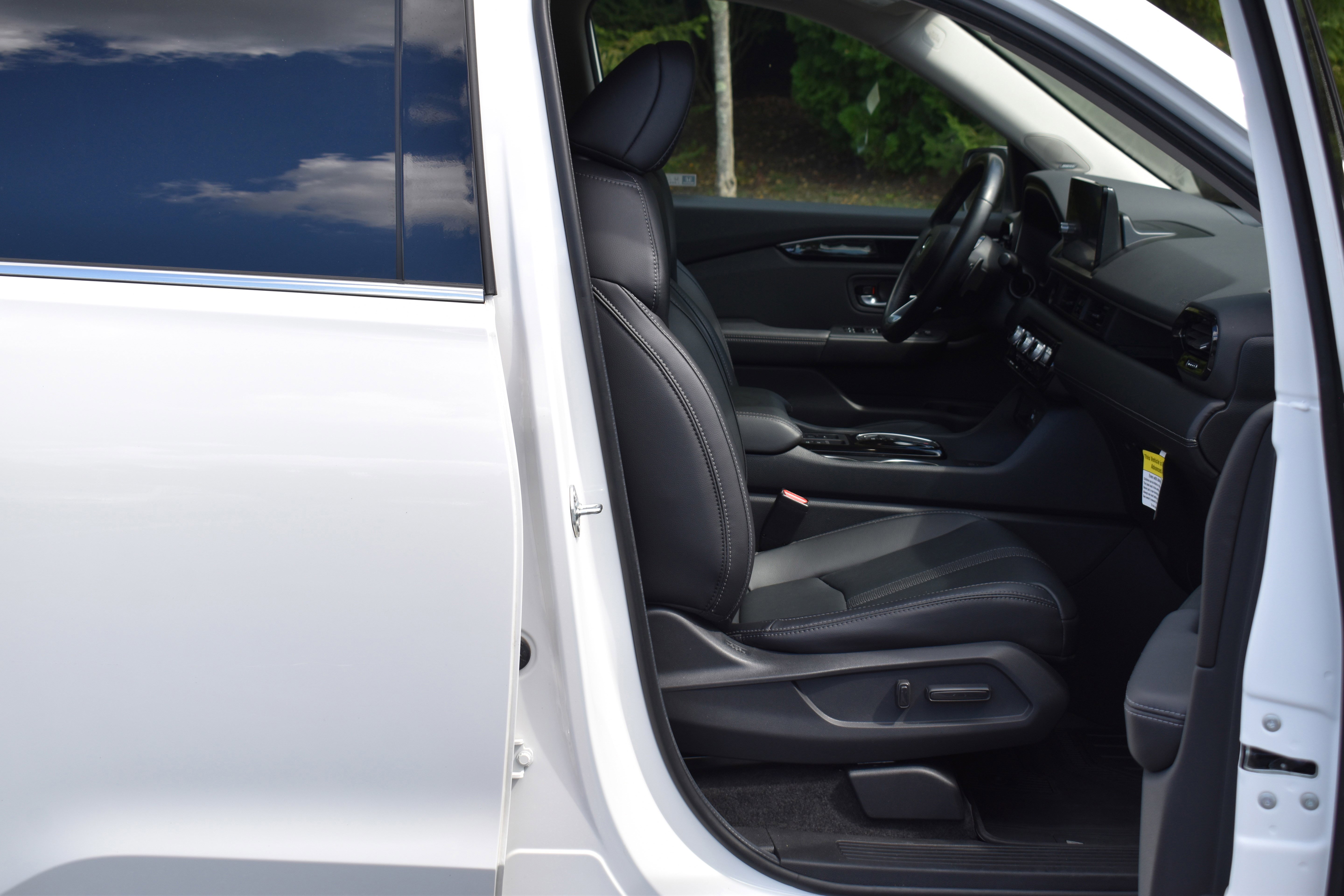 Certified 2024 Honda Pilot Touring image 29