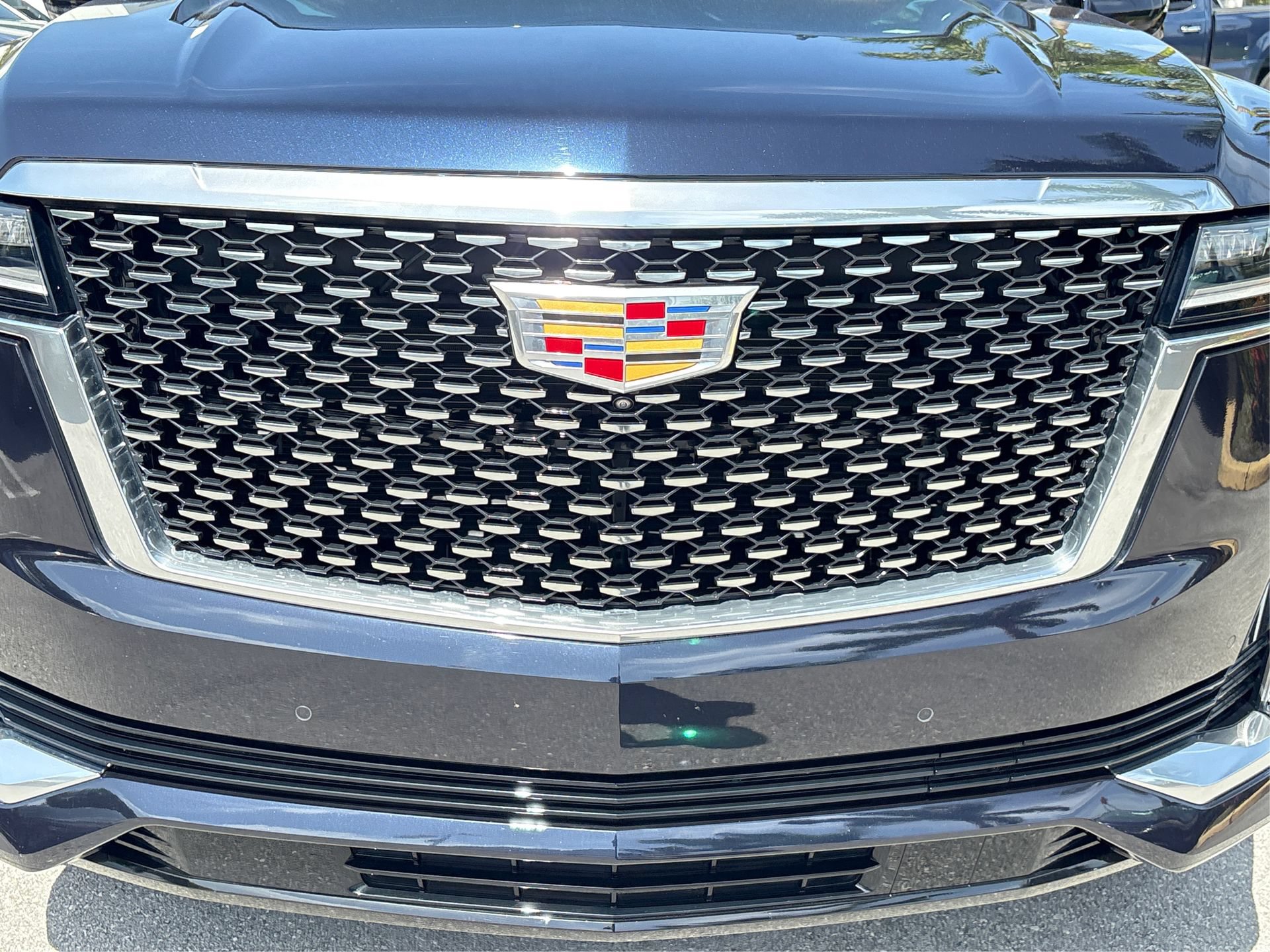 Certified 2024 Cadillac Escalade Premium Luxury AWD/4WD image 16