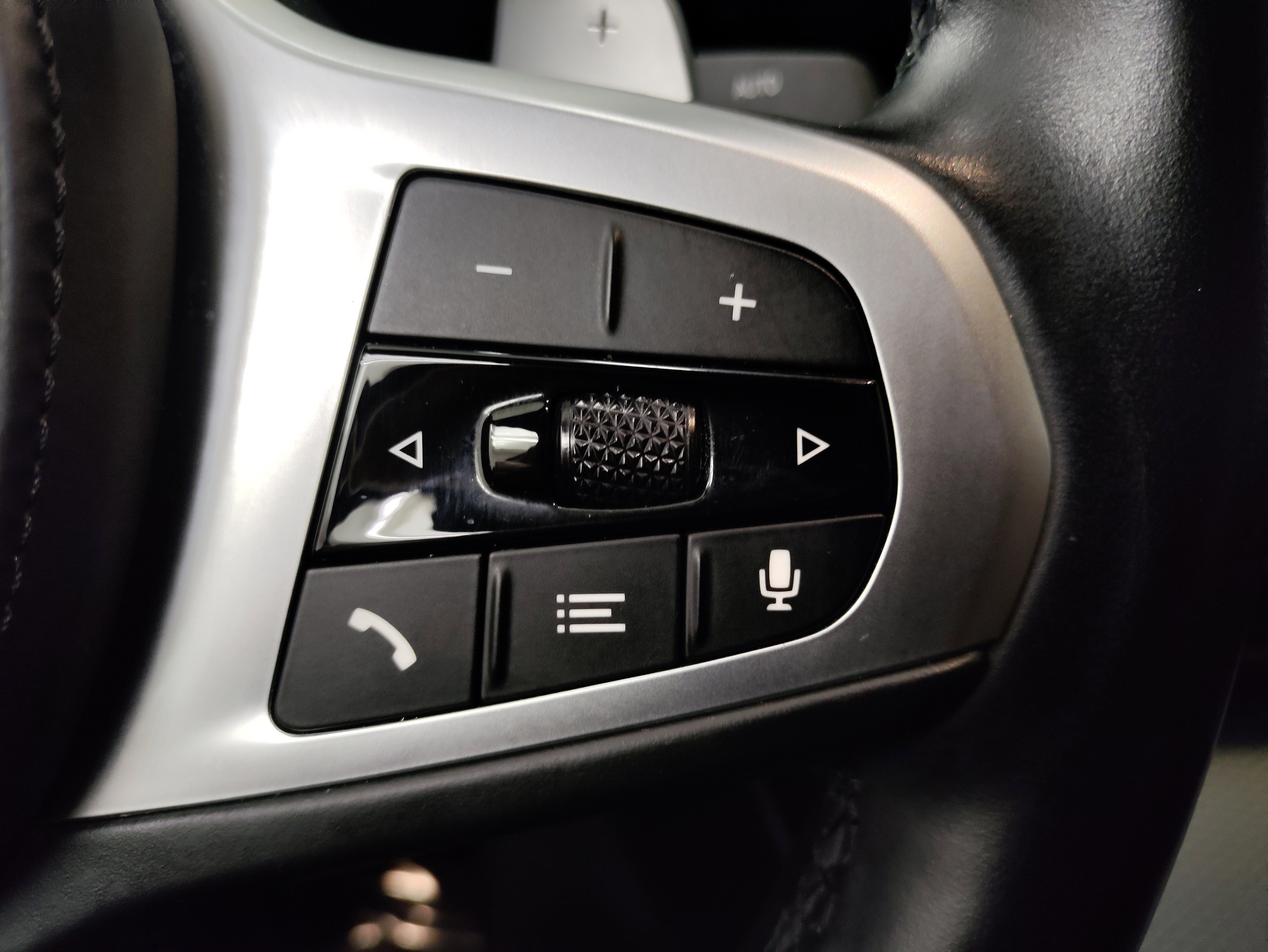 Certified 2023 BMW 330i Sedan w/ M Sport Package image 17