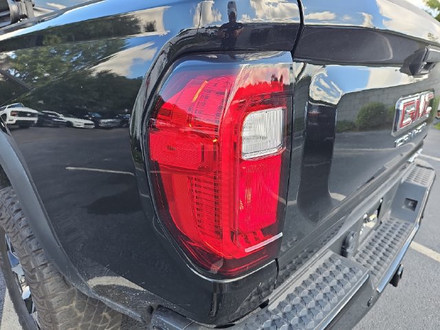 Used 2024 GMC Canyon AT4X AWD/4WD image 35