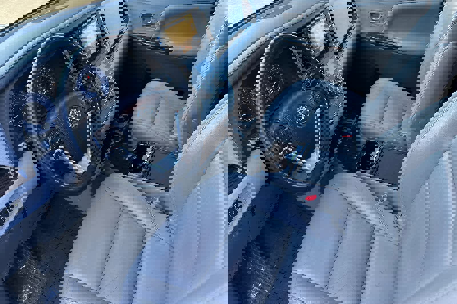 Used 2015 Toyota Sienna XLE Premium image 11