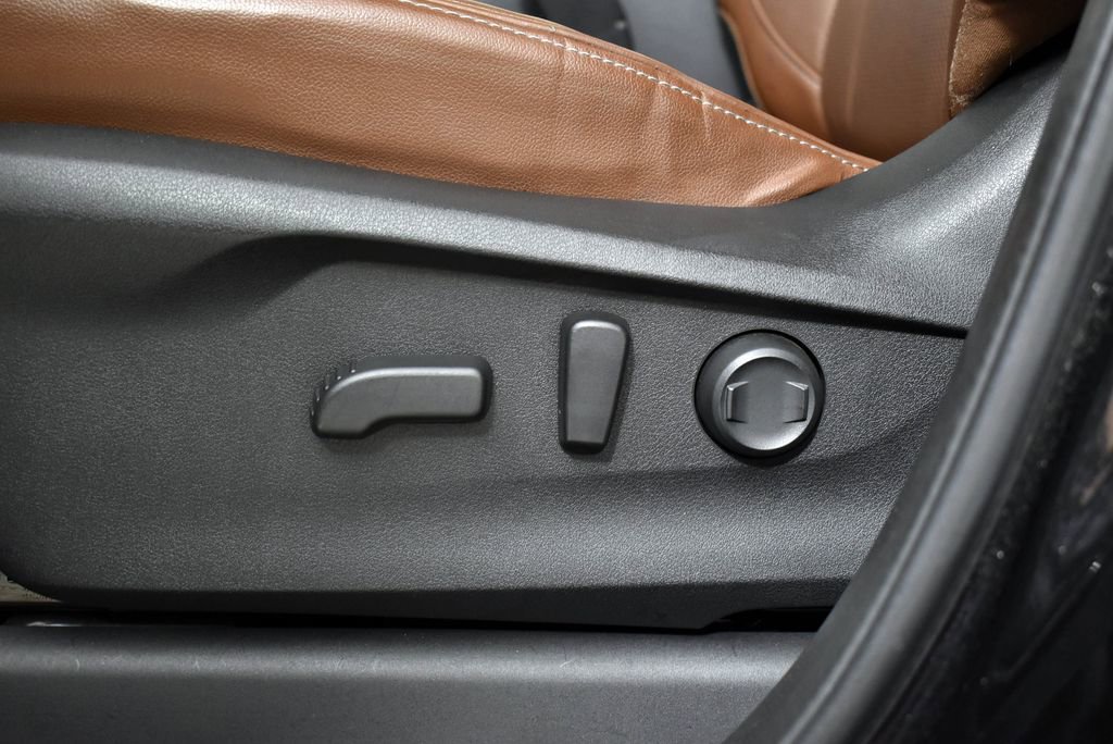 Used 2021 Subaru Ascent Touring w/ Popular Package #2A image 13