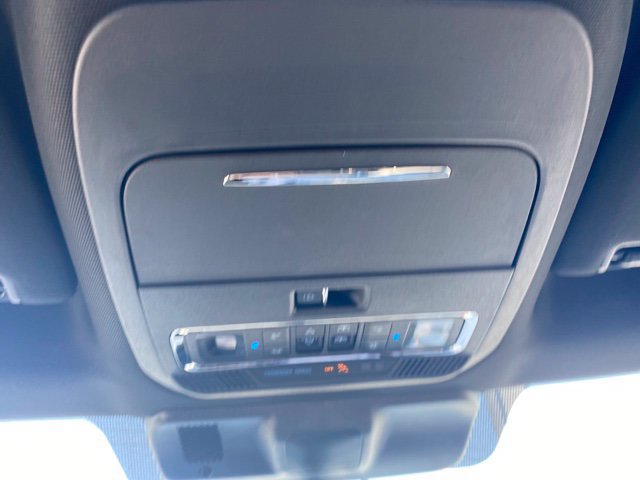 New 2023 Ford F150 Lightning Platinum AWD/4WD image 24